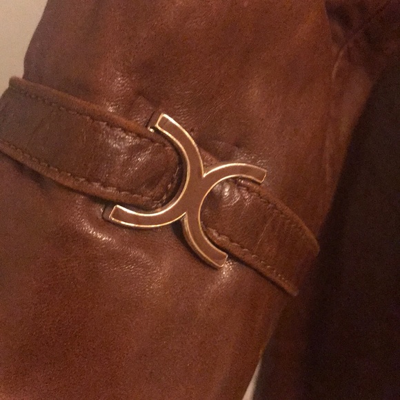 Long Leather Trench Coat with Belt - Picture 6 of 8